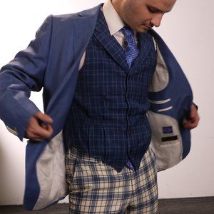 Easy-going Pleated Plaid Vest